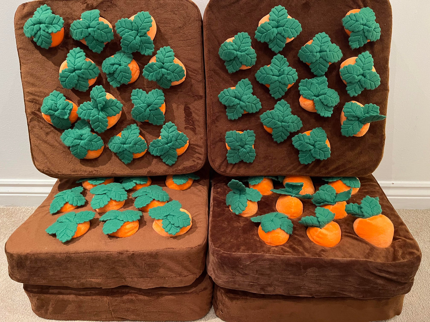 Carrot Patch Snuffle Treat Finder